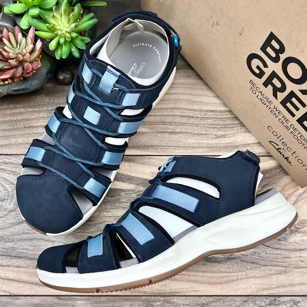 NIB Clarks Solan Sail Fisherman Sandal Navy Combi Suede